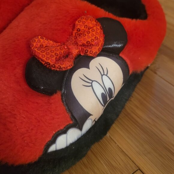 Minnie mouse slippers - Picture 2 of 3